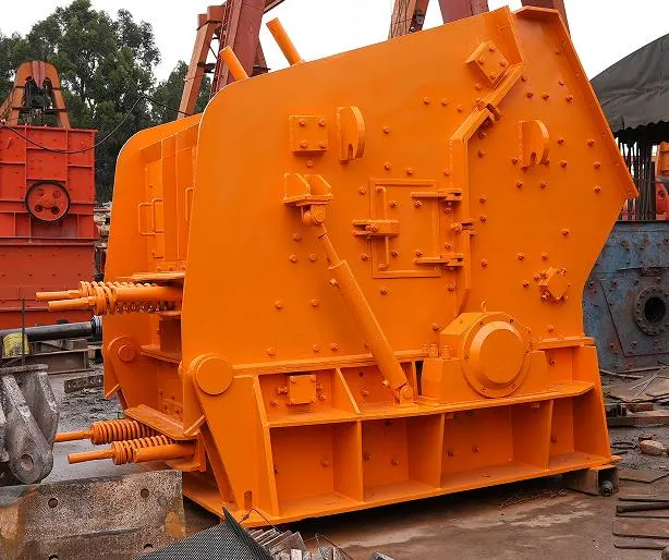 Trituradora de impacto de piedra de alta calidad usada PF1315 con las buenas condiciones para minar/construcción/metalurgia/cemento
