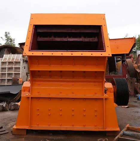 Trituradora de impacto de piedra de alta calidad usada PF1315 con las buenas condiciones para minar/construcción/metalurgia/cemento