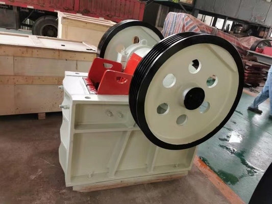 trituradora PE250*400 de la roca de la pequeña escala de la explotación minera de la máquina 5-20 TPH de la trituradora de mandíbula 15Kw