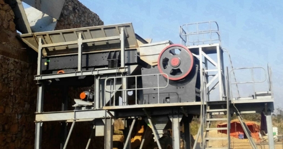 Máquina montada pista de la trituradora de mandíbula del PE para la explotación minera de la roca de la mina