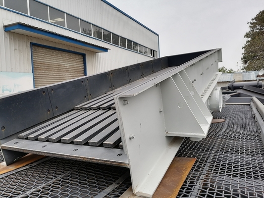 Acero de carbono que vibra el alimentador del grisáceo del Vibro de Pan Feeder ZSW420*110