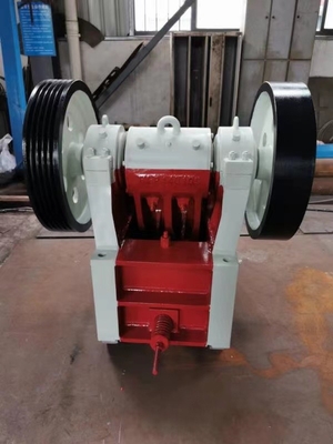 trituradora PE250*400 de la roca de la pequeña escala de la explotación minera de la máquina 5-20 TPH de la trituradora de mandíbula 15Kw