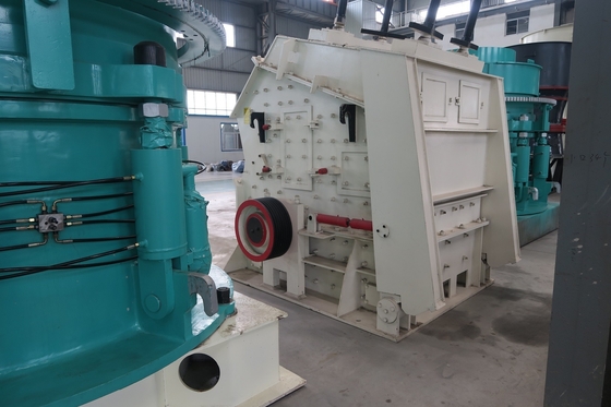 Mina secundaria de piedra de la máquina 200Kw PF1315 de la trituradora del impacto horizontal que machaca la dolomía