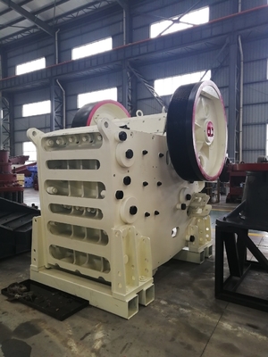 Piedra caliza de la trituradora de mandíbula del basalto de Riverstone 250Kw que machaca el equipo
