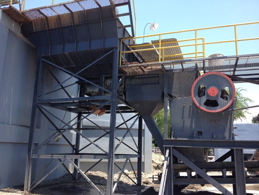 Serie amarilla y blanca de la trituradora PE de Shanbao y piedra Gray Mining Rock Crusher Construction de la trituradora de mandíbula 10 x 36