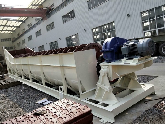 Capacidad grande del espiral del tornillo de la grava de la máquina 240 TPH del tamiz vibratorio del tamiz de la arena 11KW*2