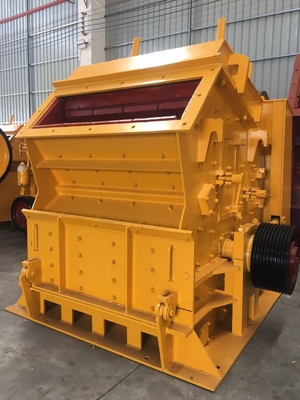 CE vertical concreto amarillo ISO, trituradora de impacto hidráulica, trituradora de la máquina 75Kw de la trituradora de impacto de impacto portátil