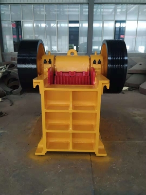 Mineral de hierro del agregado de la máquina de Mini Small Portable Jaw Crusher que machaca el mineral de metal