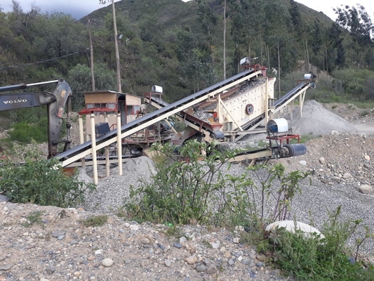 pantalla móvil móvil de la planta de la trituradora de piedra de la máquina 150 TPH 190 TPH de la trituradora 174.7Kw