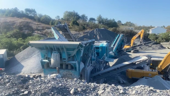 500 la pista móvil usada TPH de la trituradora 550SR montó la trituradora de piedra de la segunda mano hecha en 2020