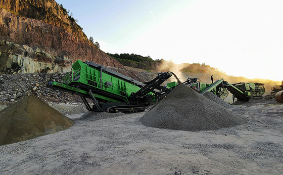 transportador concreto portátil móvil de la máquina 180 TPH de la trituradora de la correa eslabonada 50Kw