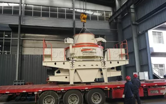 La fabricación vertical del bloque de la arena del eje trabaja a máquina VSI que machaca las plantas para el agregado de la construcción