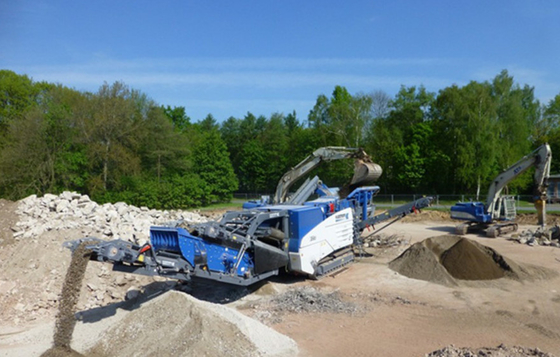 330t/H utilizó el tamiz vibratorio del móvil móvil de la trituradora 200 TPH MR110ZI EVO2 hecho en Alemania
