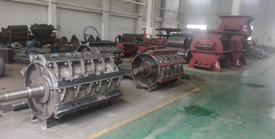 Explotación minera ampliamente utilizada gruesa de la máquina 1000 TPH de la trituradora de martillo del carbón del molino de tipo europeo